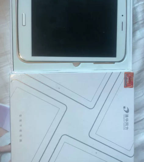 清华同方手机平板，当配件出售49元不包邮，...