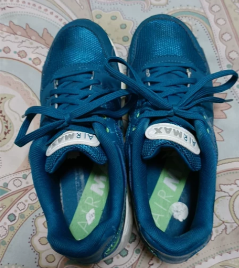 1、耐克女士旅游运动鞋,35.5号,85新...