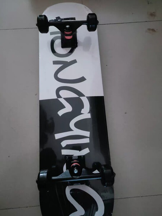 临时有事要回老家 刚到的滑板还没开封刚到的...