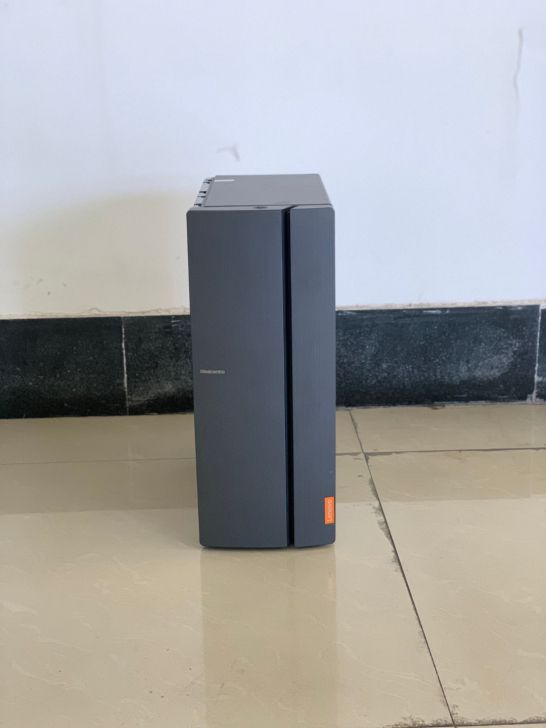 联想品牌机，正常办公使用一年多，成色非常好...