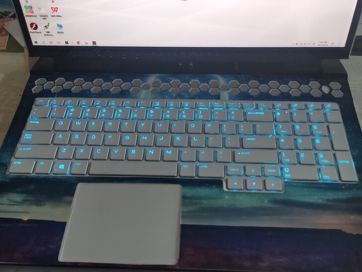 外星人m17r2国行