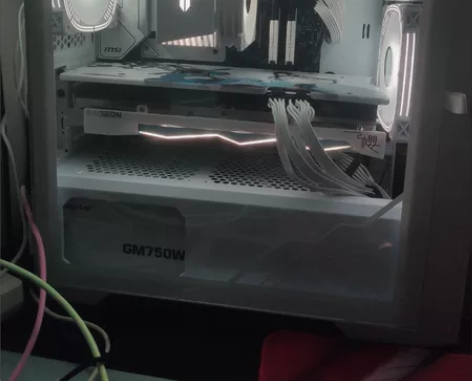 自家的电竞房间不做了 亏本处理台式机 主机...