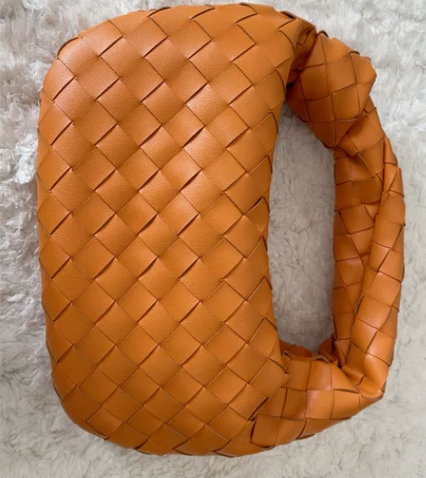 bv的编织手拿包，v商买的，羊皮，新旧如图...