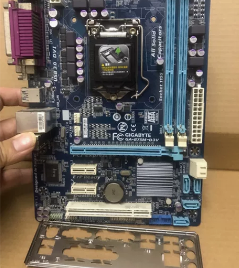 技嘉b75m-d3v主板 拆机处理 功能正...