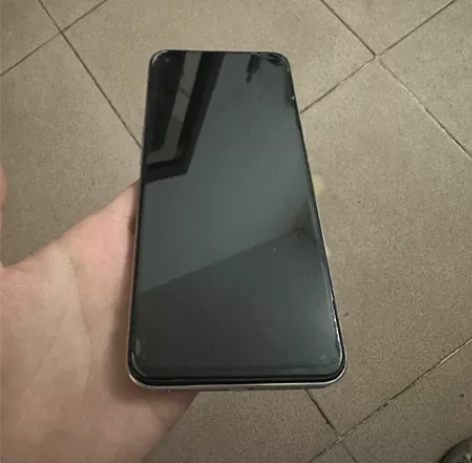 ?出售一台自用realmeQ3  5G 8...