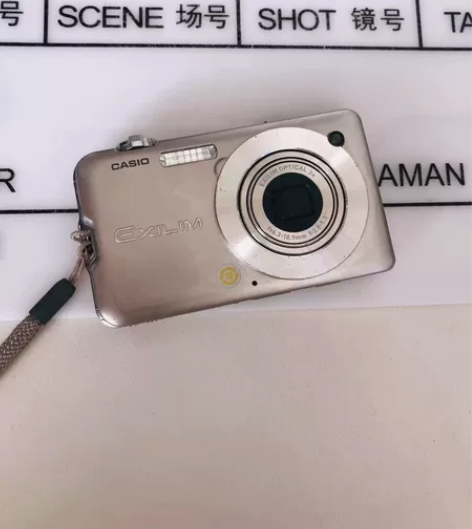 卡西欧S12数码相机,标价就是实价。有效像...