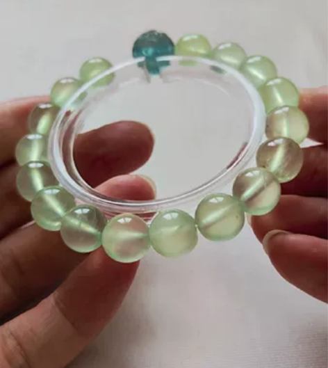 全新 葡萄石 萤石回纹珠,高冰透起荧光 1...
