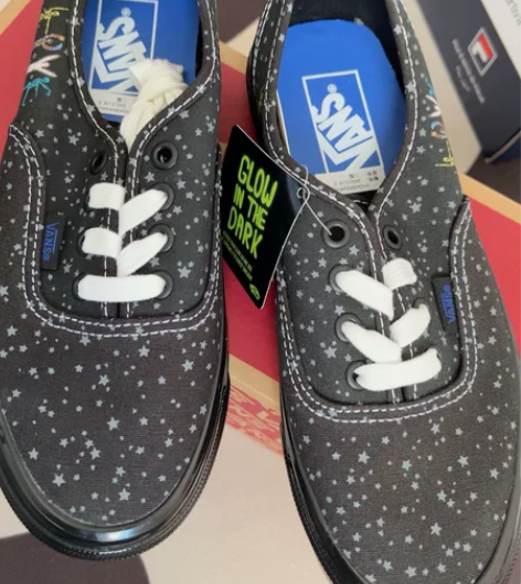Vans安纳海姆夜光星星，全新女38码。 ...