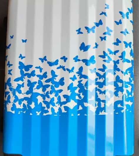 24寸拉杆箱，旅行用过一次，外箱保护膜还没...