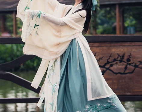 【全新包邮】汉服女学生中国风广袖长款齐腰襦...
