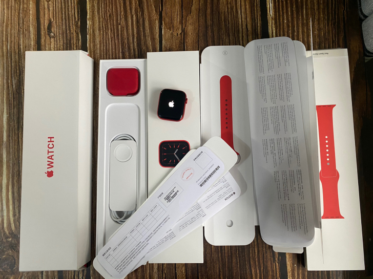 Apple Watch S6 国行44mm...