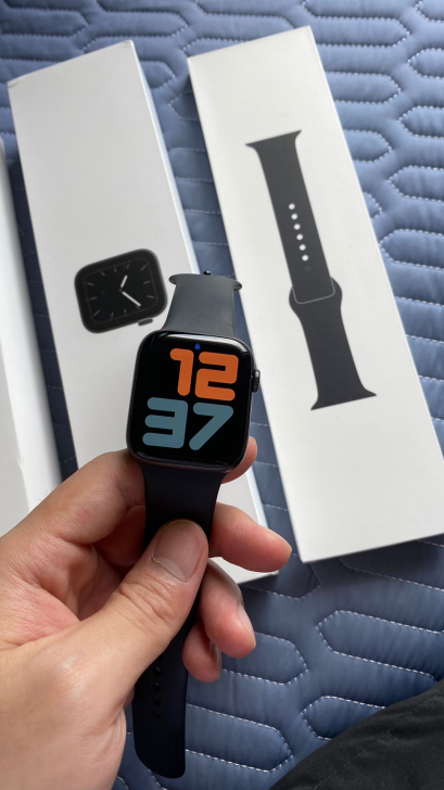 出自用国行Apple Watch S5,4...