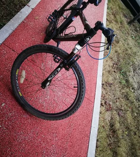 美利达山地自行车，21速，铝合金车架，禧玛...
