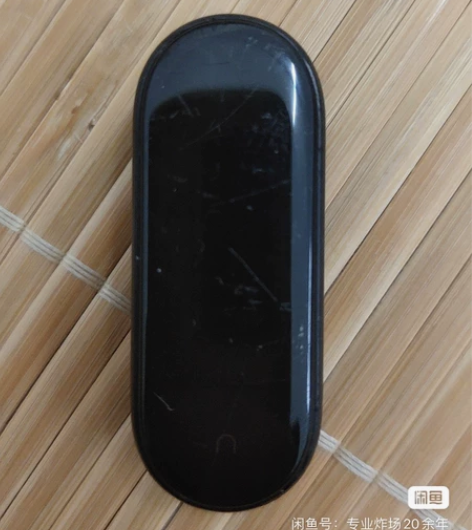 小米手环5，游泳后就黑屏了，有需要拿去做啥...