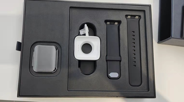 OPPO Watch精钢特别版，仅拆封试用...
