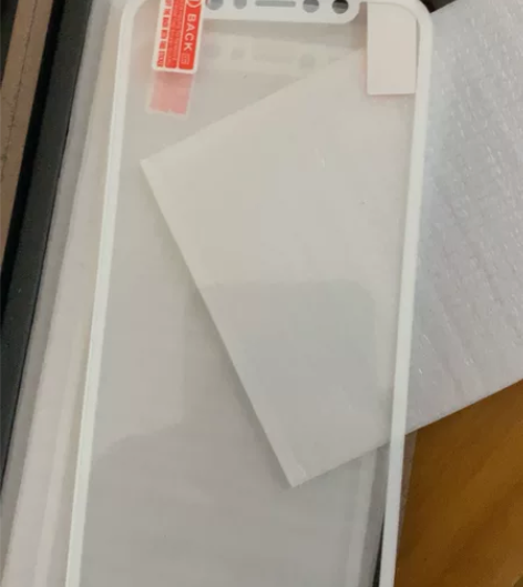 苹果x软边钢化膜三张 感兴趣的话点“我想要...