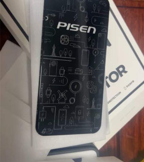 手机卖了 还有两张苹果11全新的膜 买两张...