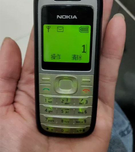诺基亚正品1200手机，2007年的机器，...