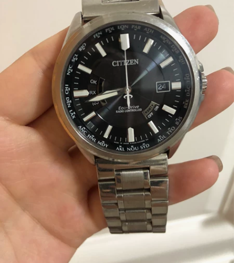 西铁城光动能多局电波自动对时男表 手表是2...