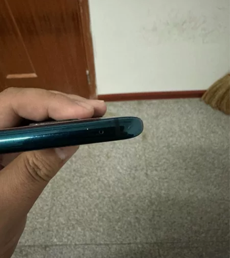 华为mate20pro。6+128。无指纹...