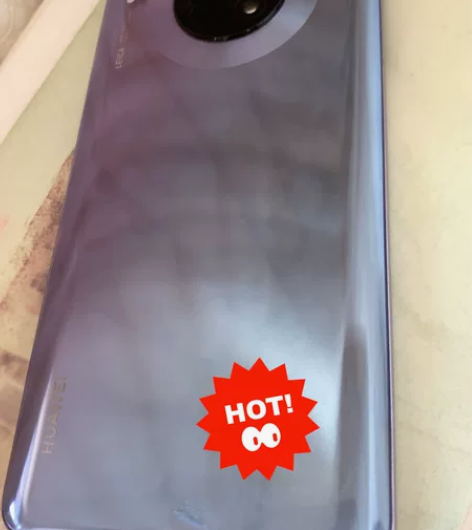 出一部华为mate30 没怎么用 当时买来...