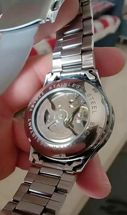全新 闲置新的全自动机械表，老爸买回来送朋...