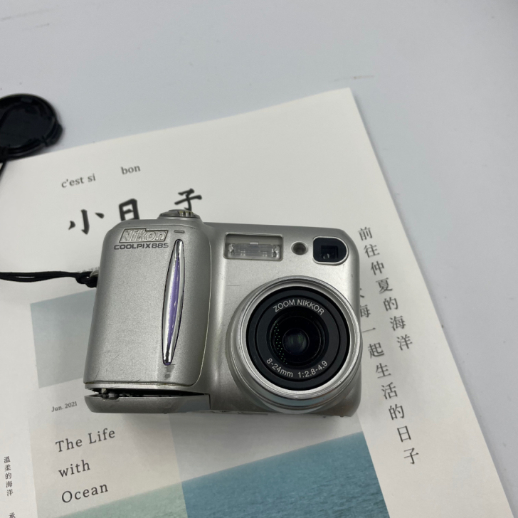 尼康coolpix 885