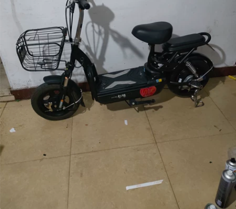 台铃电动车 自己骑的电瓶车充满电能跑30公...