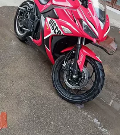 电动摩托车，搭配3000w电机，前后17寸...