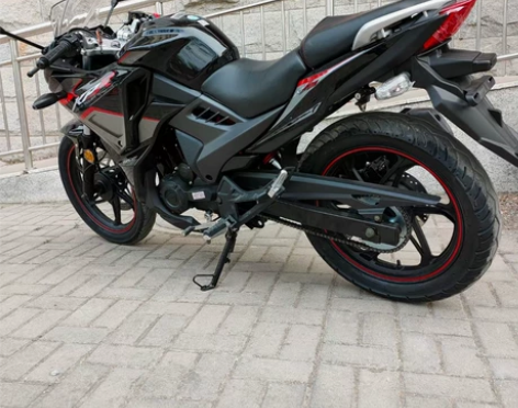 街车  趴赛  摩托车 力帆KPR150。...