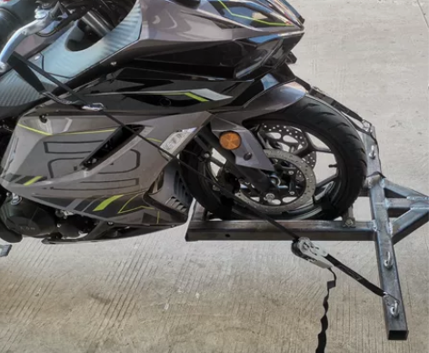 国产h2摩托车  双杠400排量2022年...