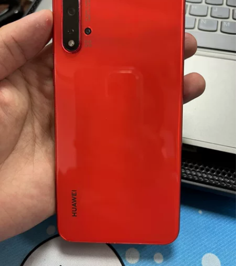 华为nova5pro 8+256 换过外...