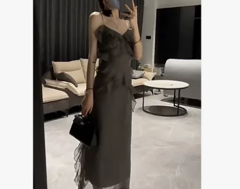 ?【55价】荷叶边灰色吊带连衣裙女夏季冷淡...