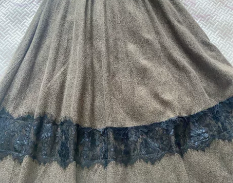 公主风蕾丝裙裙，腰围有弹力，很好看，只穿过...