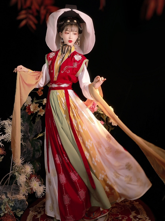 倚梦阁原创洛阳雪汉服女中国风印花刺绣唐制褙...