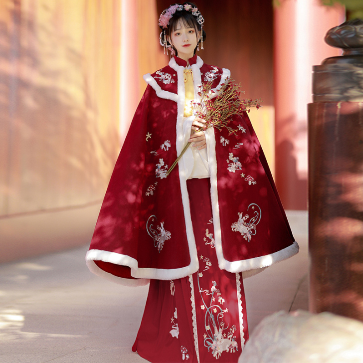 倚梦阁原创茕茕稚兔圆领明制汉服女重工刺绣袄...