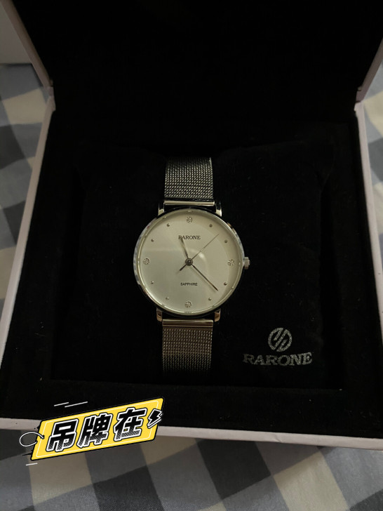 品牌型号 ：雷诺女表