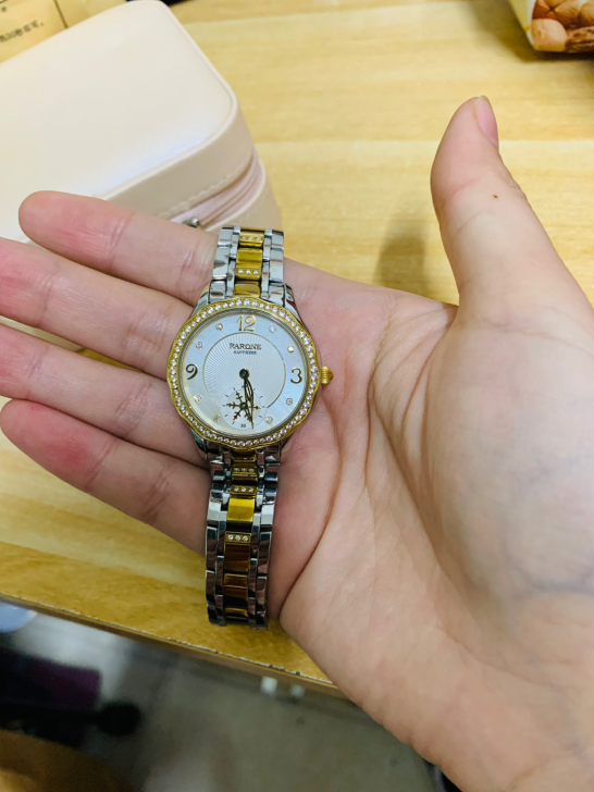 雷诺腕表，买了戴过一阵就保存起来了，换了别...