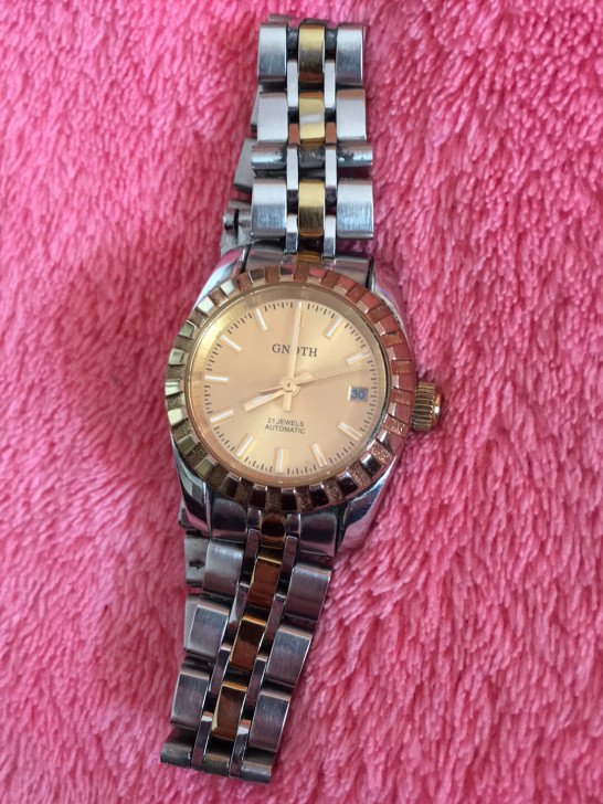 格诺机械手表，九成新，原价4380元，，因...