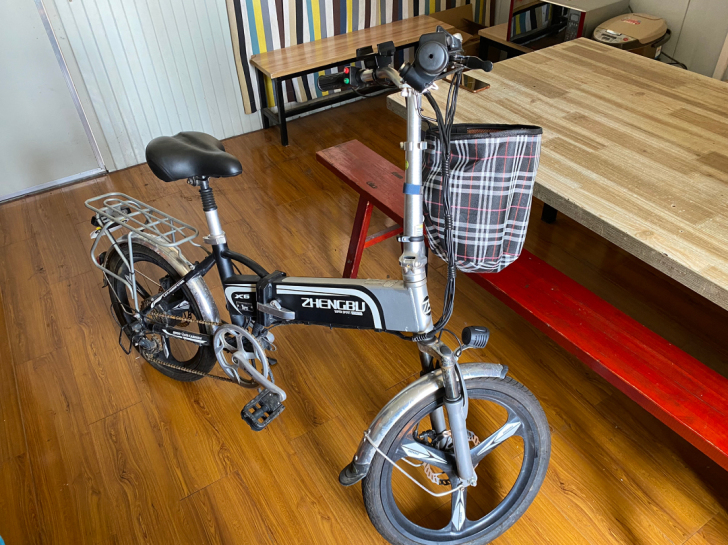 正步电动车x6 石墨烯电池 三月份京东买的...