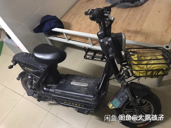 大黑牛品牌外卖电动车 9成新电池650，车...