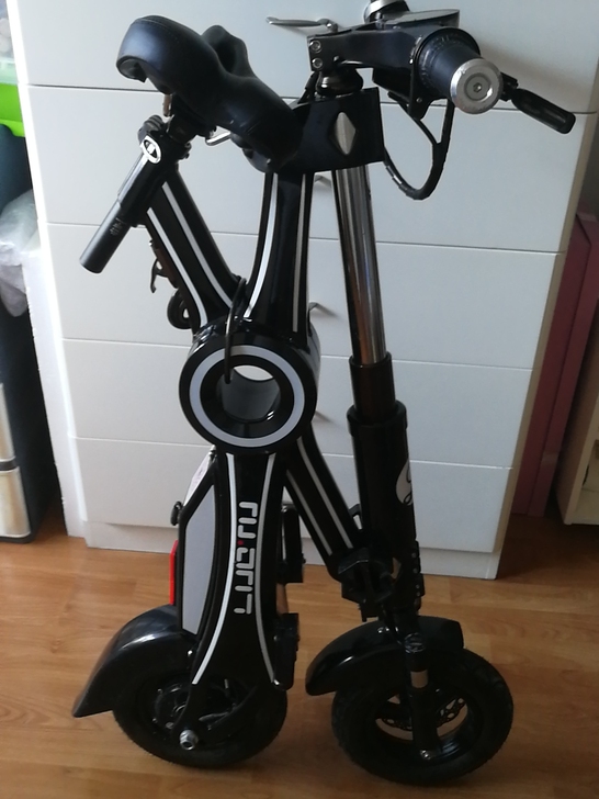 恩斯迈折叠电动代歩车，本车外观时尚，轻巧，...