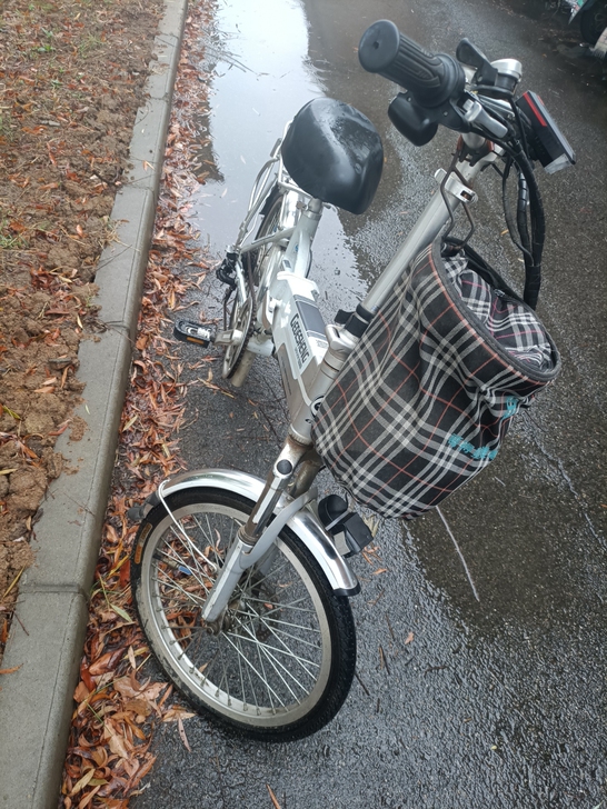 个人自用助力锂电自行车，自己咨询过车管所，...