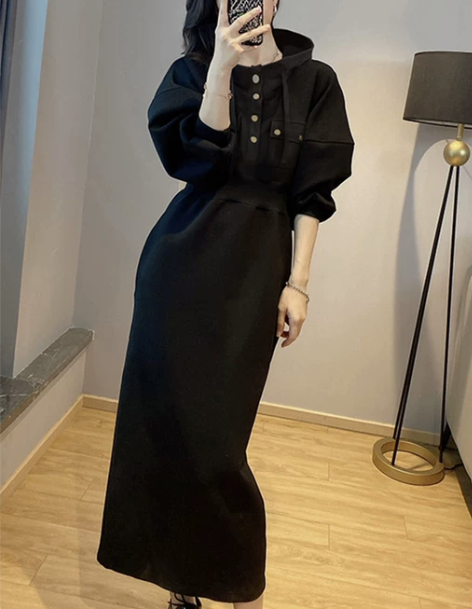黑色连帽收腰连衣裙显瘦复古气质轻熟卫衣裙子...