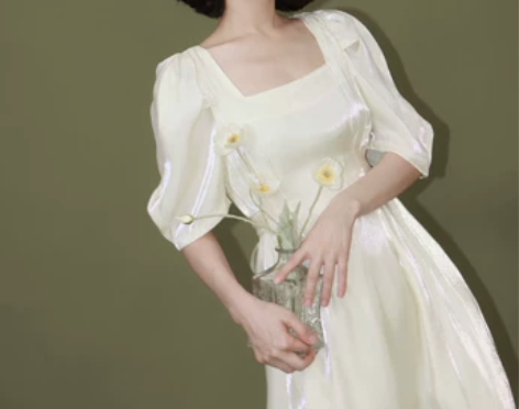 IVY YANG流光泡泡袖连衣裙女夏季方领...