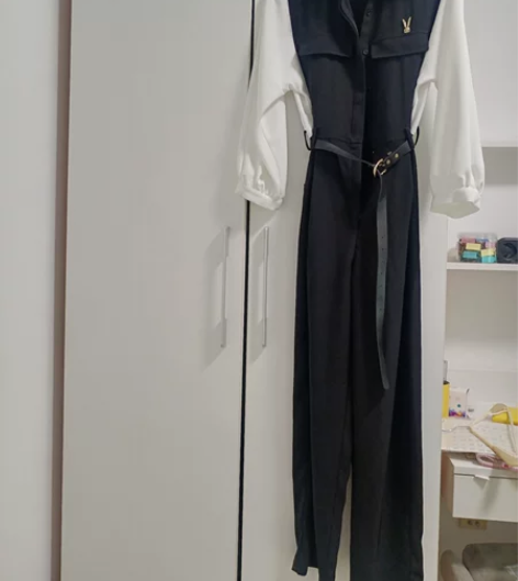 号码买小了，所以出。连体裤160/84A，...