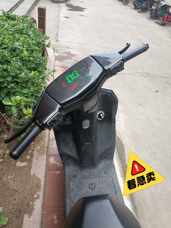 台铃小狮子动力版，6块72v电池超长续航那...