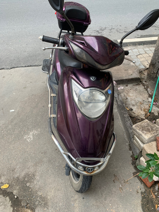 台铃电动车五的电池。电池差不多半年。充满电...