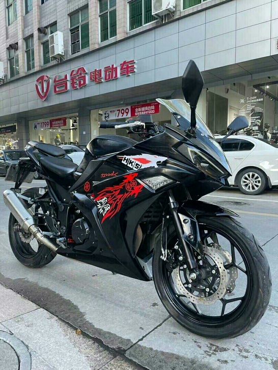 二手摩托车V6-250小忍者雅马哈R3跑车...