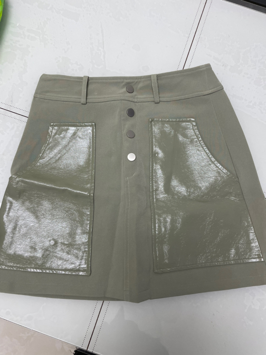 A字裙 买了没穿过